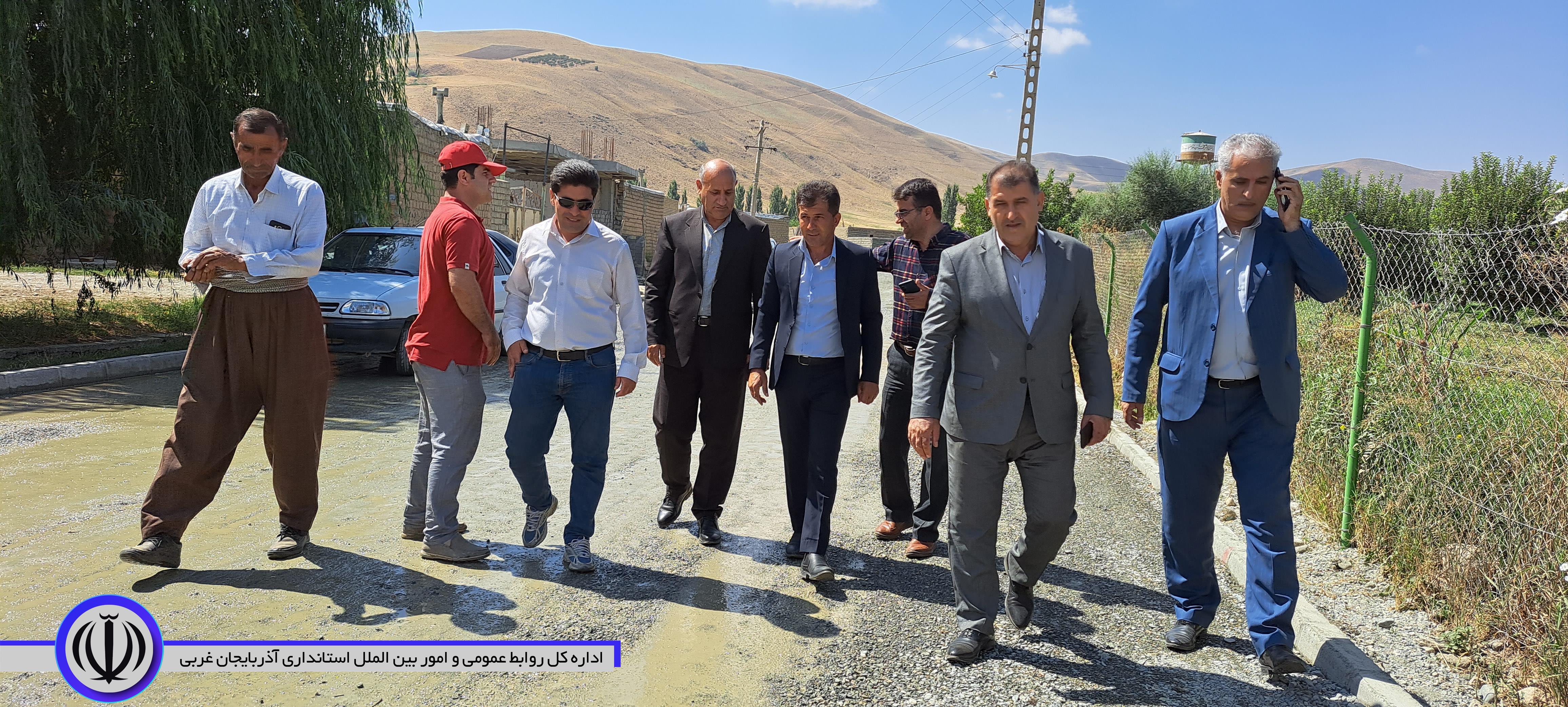 بازدید فرماندار از پروژه های طرح هادی روستاهای شهرستان